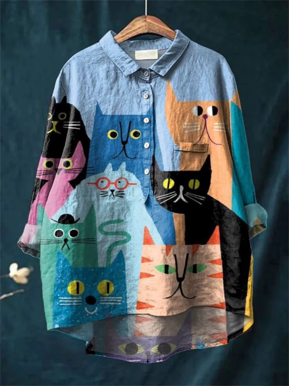 Marina | Blus med konstnärligt kattmotiv
